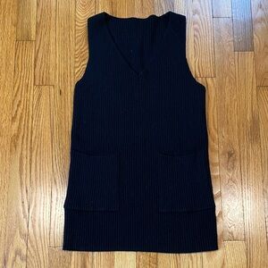 Black V-Neck Knit Tunic